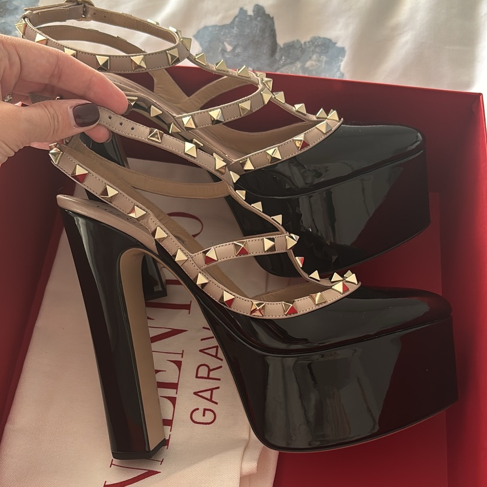 BRAND NEW AUTH VALENTINO PLATFORMS